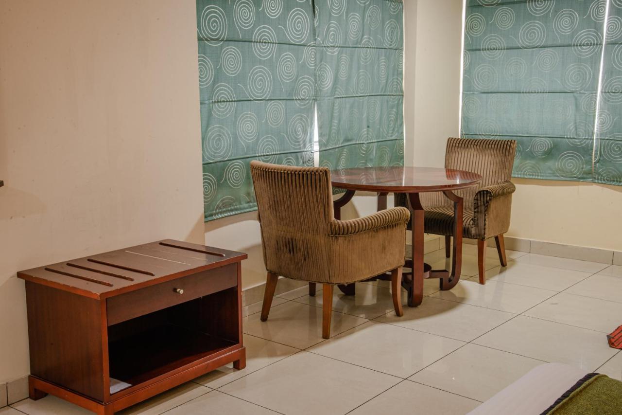 Hotel Gateway Grandeur Guwahati Eksteriør bilde