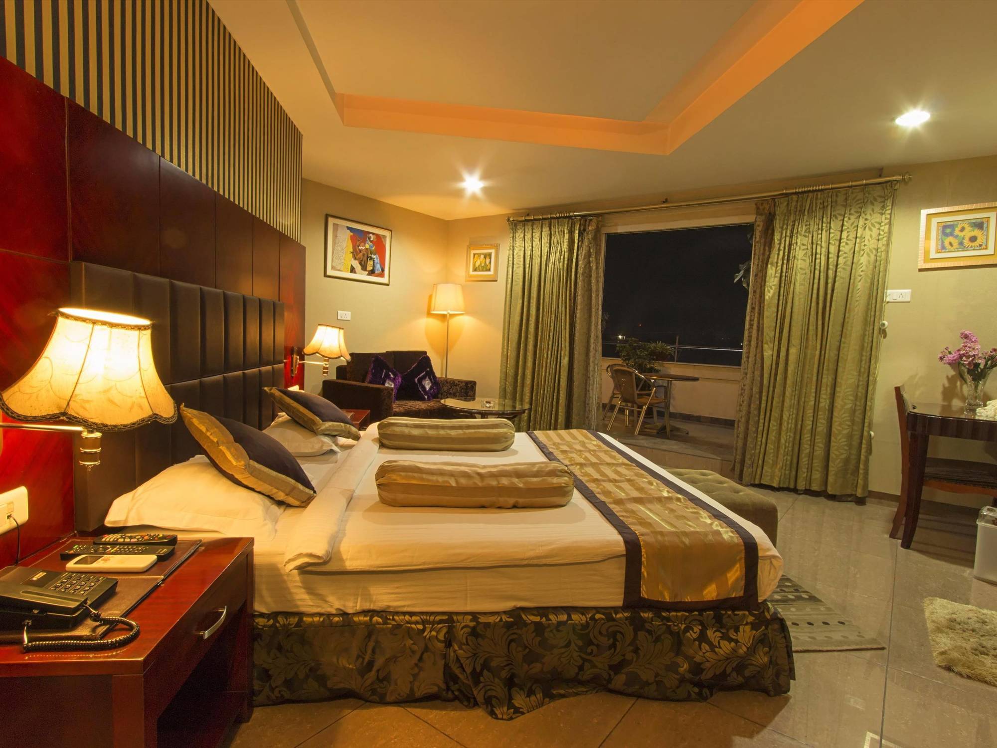 Hotel Gateway Grandeur Guwahati Eksteriør bilde